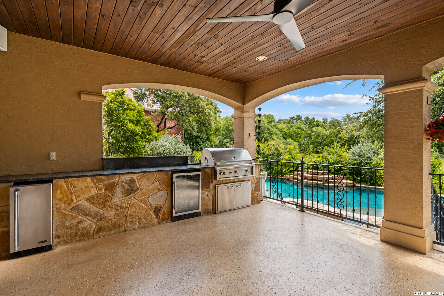 7938 Colonial Woods Boerne TX 78015