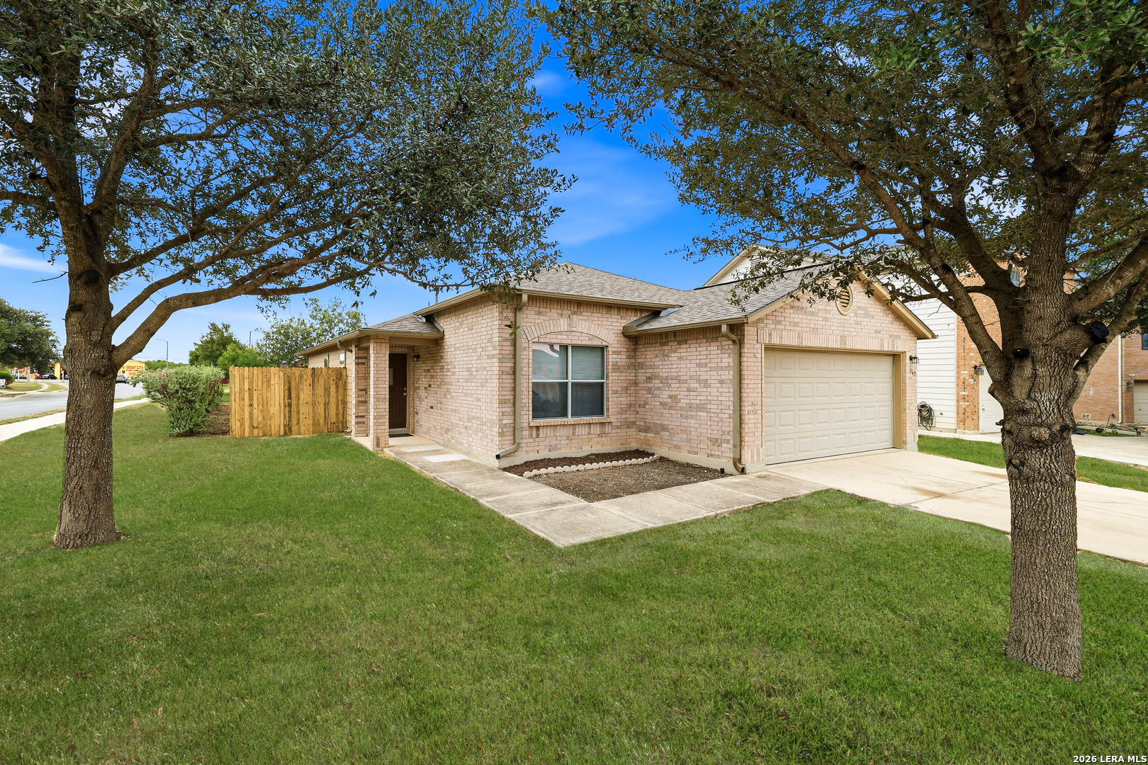 7762 Cedar Farm San Antonio TX 78239