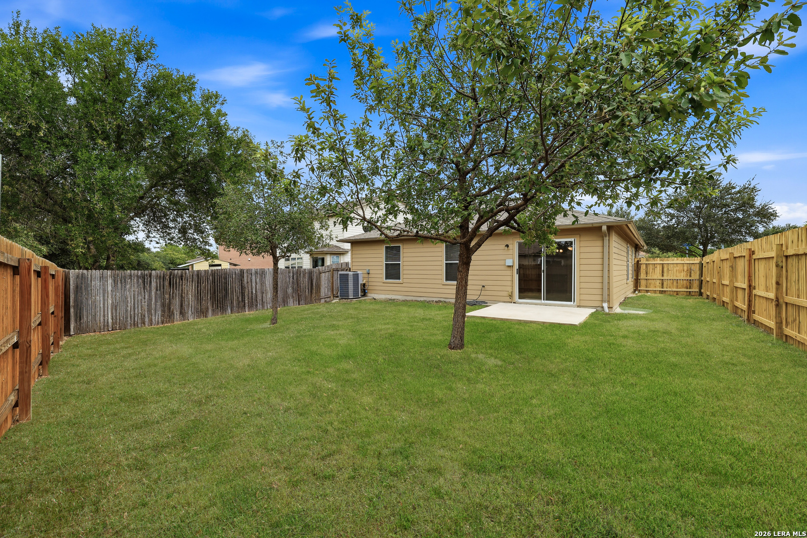 7762 Cedar Farm San Antonio TX 78239