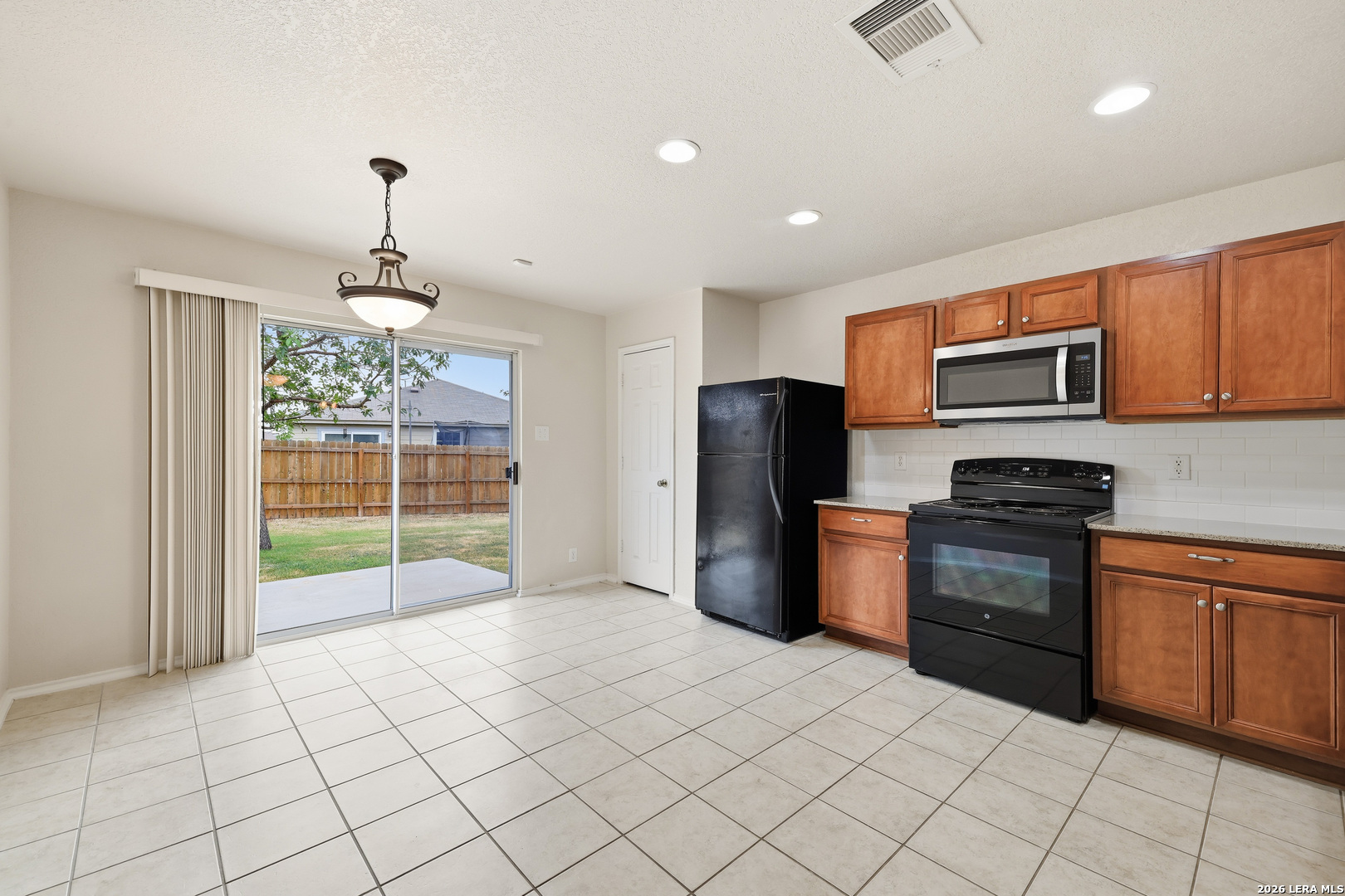 7762 Cedar Farm San Antonio TX 78239