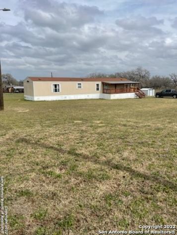 3404 County Road 334 Stockdale TX 78160
