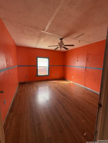 279 Cenizo Carrizo Springs TX 78834