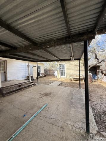 279 Cenizo Carrizo Springs TX 78834