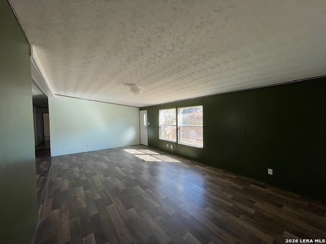 207 Hopi Trail Bandera TX 78003