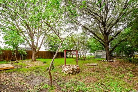 1225 W Coll New Braunfels TX 78130
