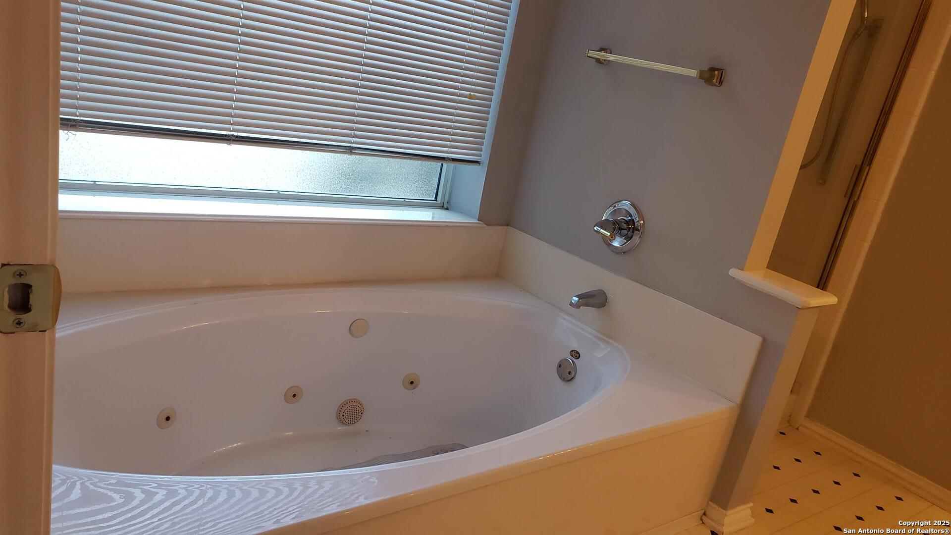 8403 Old Stone Gate San Antonio TX 78249