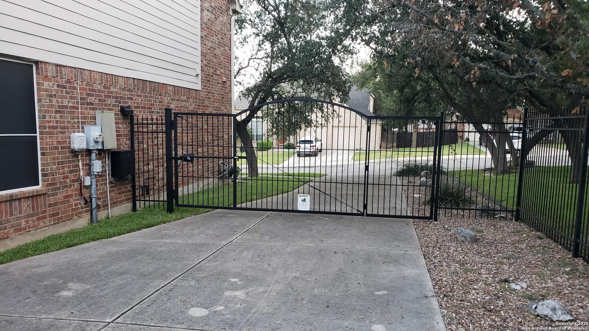 8403 Old Stone Gate San Antonio TX 78249