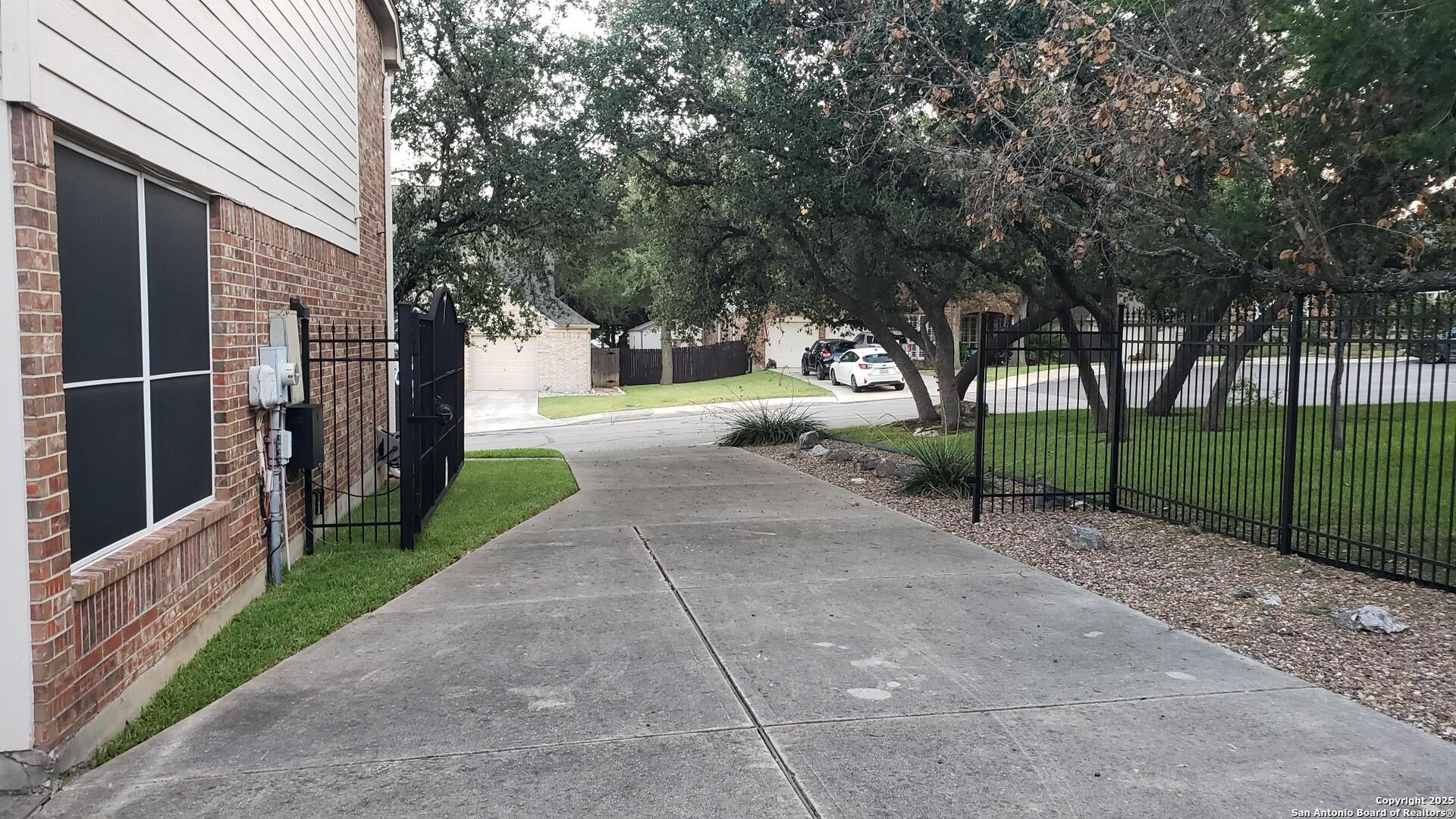 8403 Old Stone Gate San Antonio TX 78249