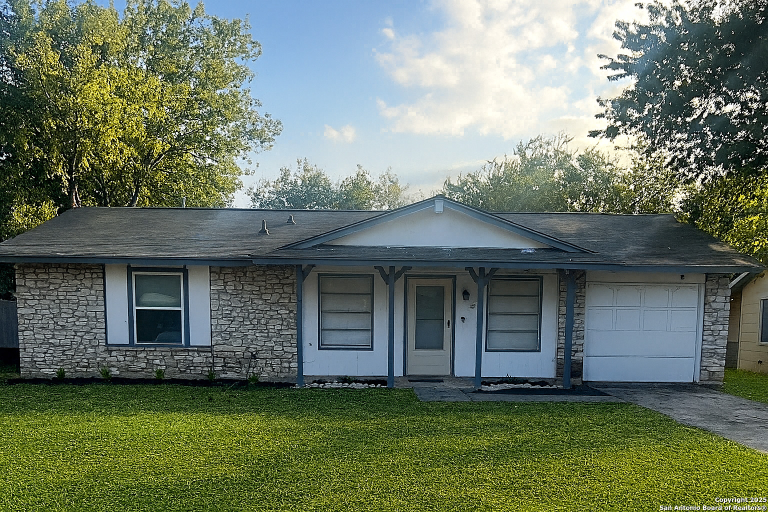 7330 Glen Cross San Antonio TX 78239