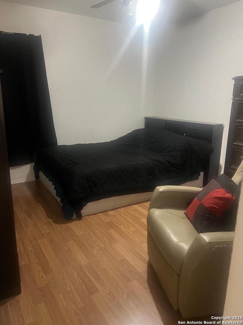 7330 Glen Cross San Antonio TX 78239
