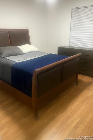 7330 Glen Cross San Antonio TX 78239