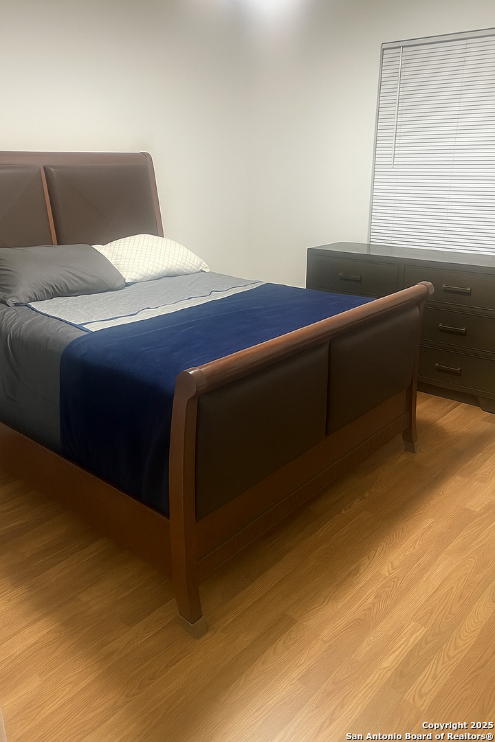 7330 Glen Cross San Antonio TX 78239