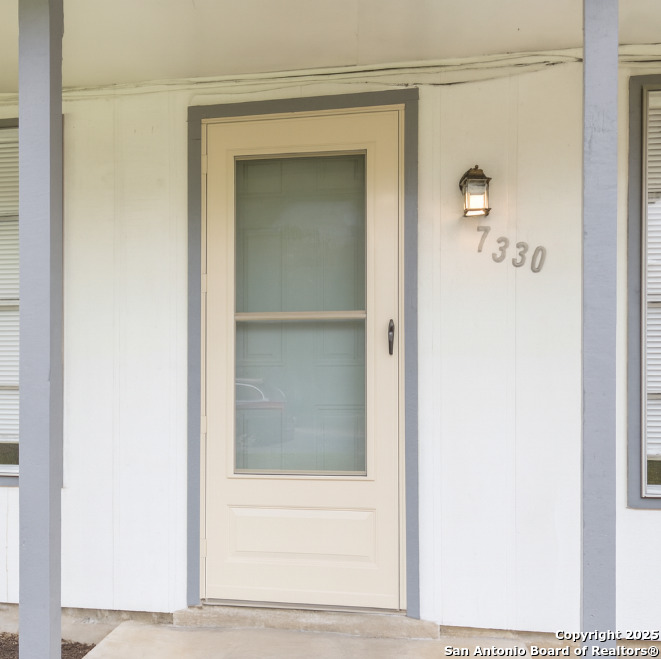 7330 Glen Cross San Antonio TX 78239