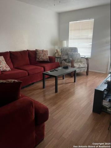 7330 Glen Cross San Antonio TX 78239