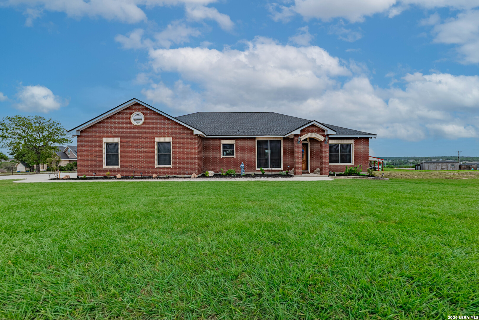 700 Lake Valley La Vernia TX 78121