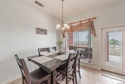 700 Lake Valley La Vernia TX 78121