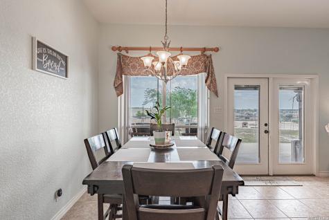 700 Lake Valley La Vernia TX 78121