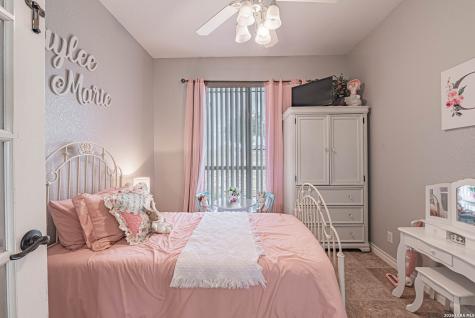 700 Lake Valley La Vernia TX 78121