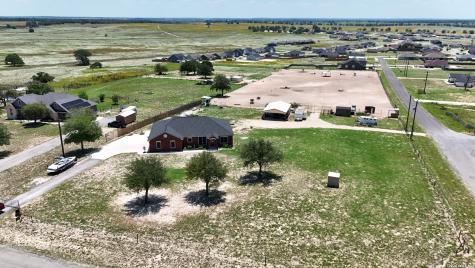 700 Lake Valley La Vernia TX 78121