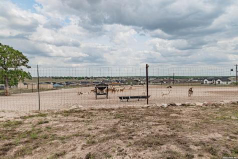 700 Lake Valley La Vernia TX 78121