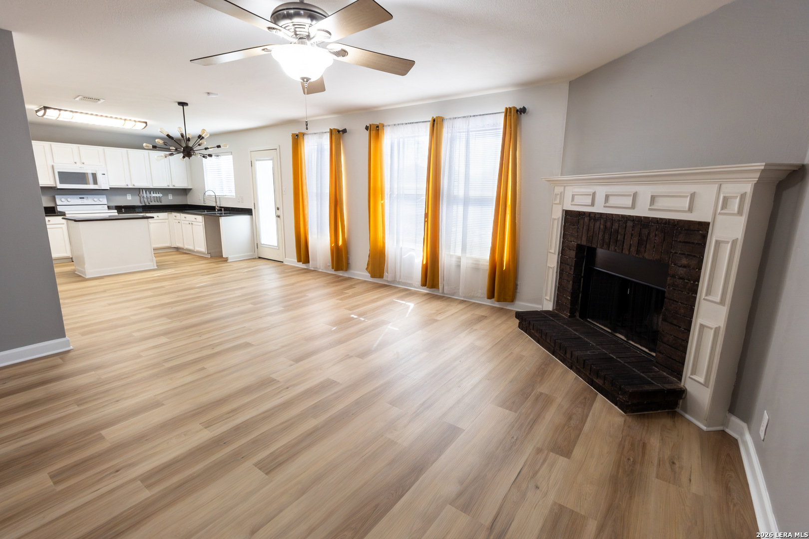 13227 Hopkins Glade San Antonio TX 78249