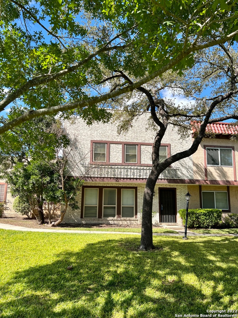 6838 Crown Ridge San Antonio TX 78239