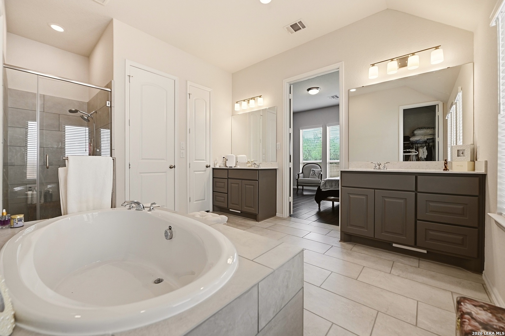 2049 Saxonhill Drive San Antonio TX 78253