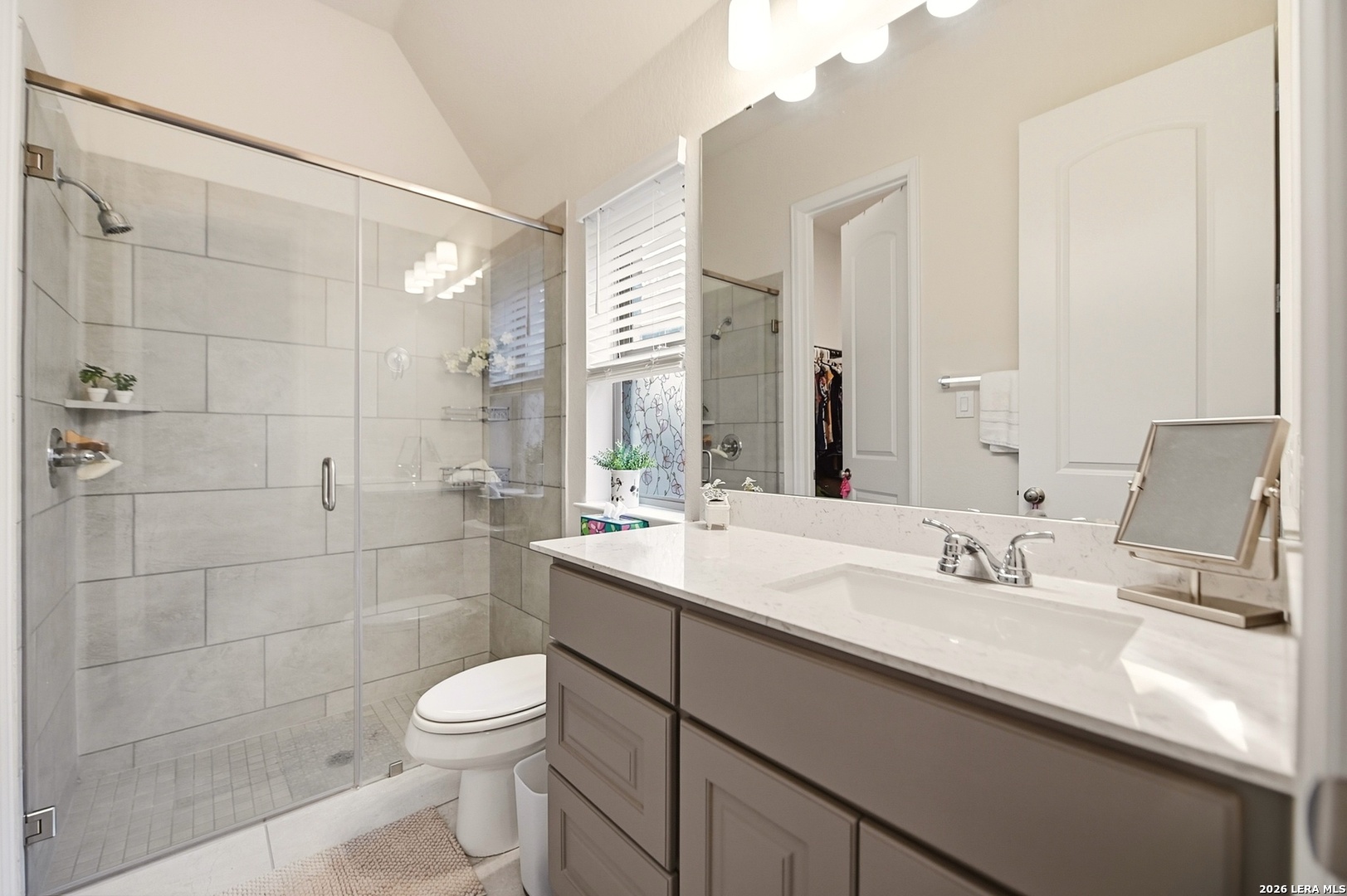 2049 Saxonhill Drive San Antonio TX 78253