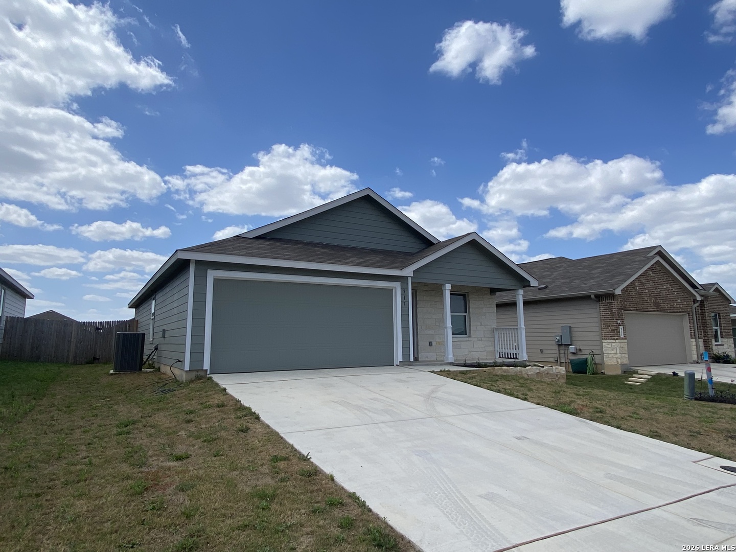 917 Riviera Seguin TX 78155