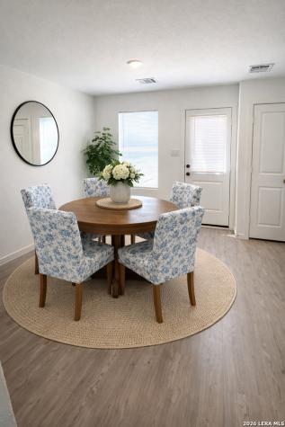 917 Riviera Seguin TX 78155