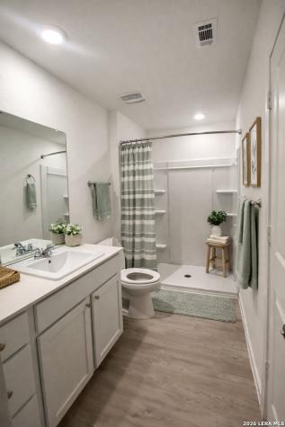 917 Riviera Seguin TX 78155