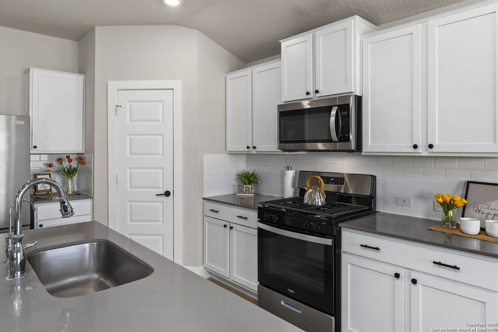 21215 Boulder Flats San Antonio TX 78266