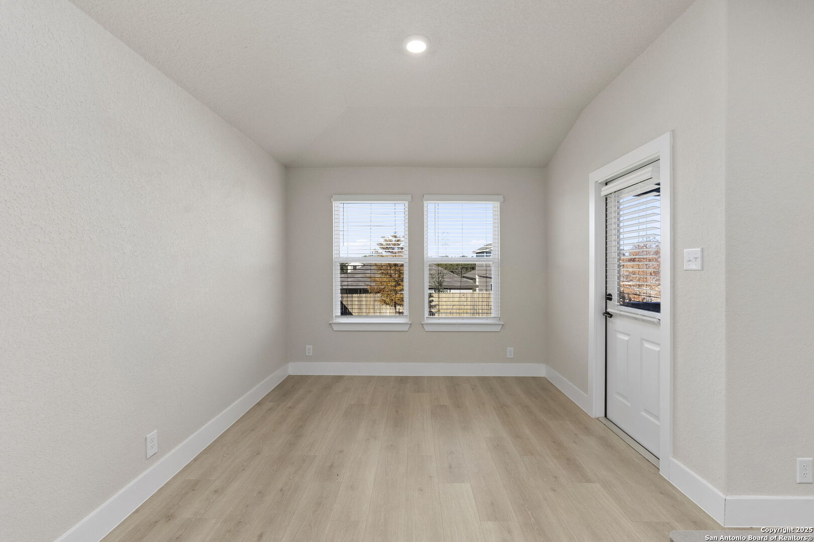 21215 Boulder Flats San Antonio TX 78266