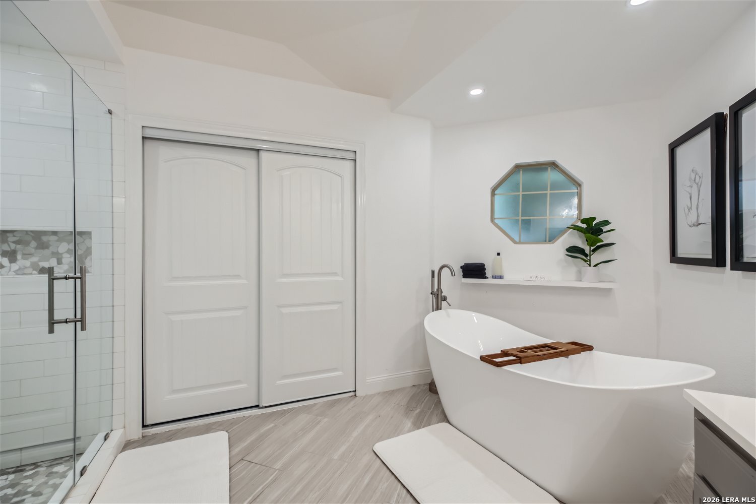 24 Inwood Manor San Antonio TX 78248