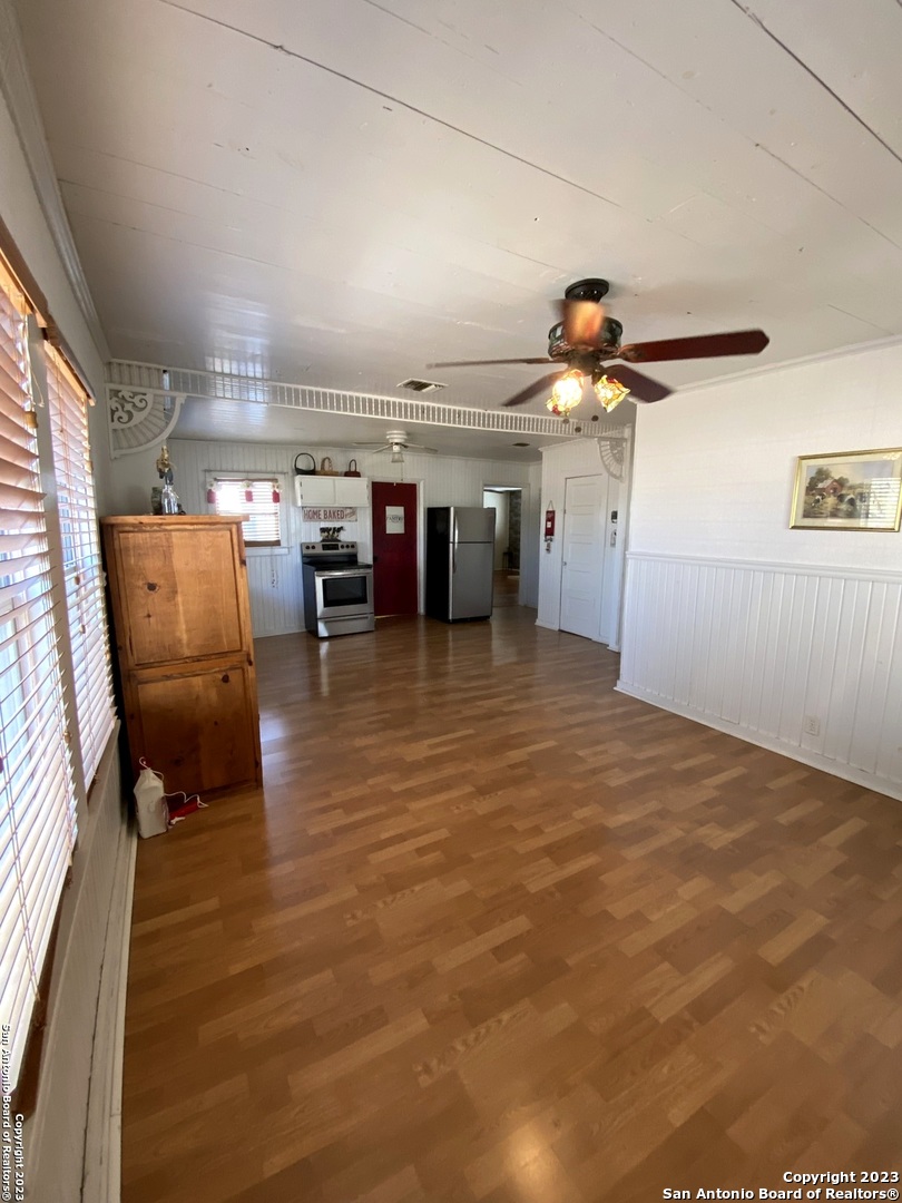 2667 County Road 134 Floresville TX 78114