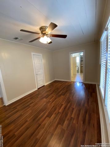 2667 County Road 134 Floresville TX 78114