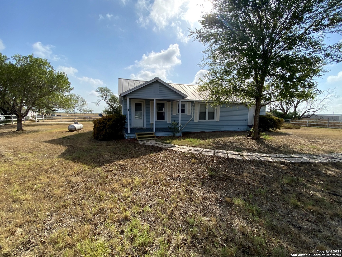 2667 County Road 134 Floresville TX 78114