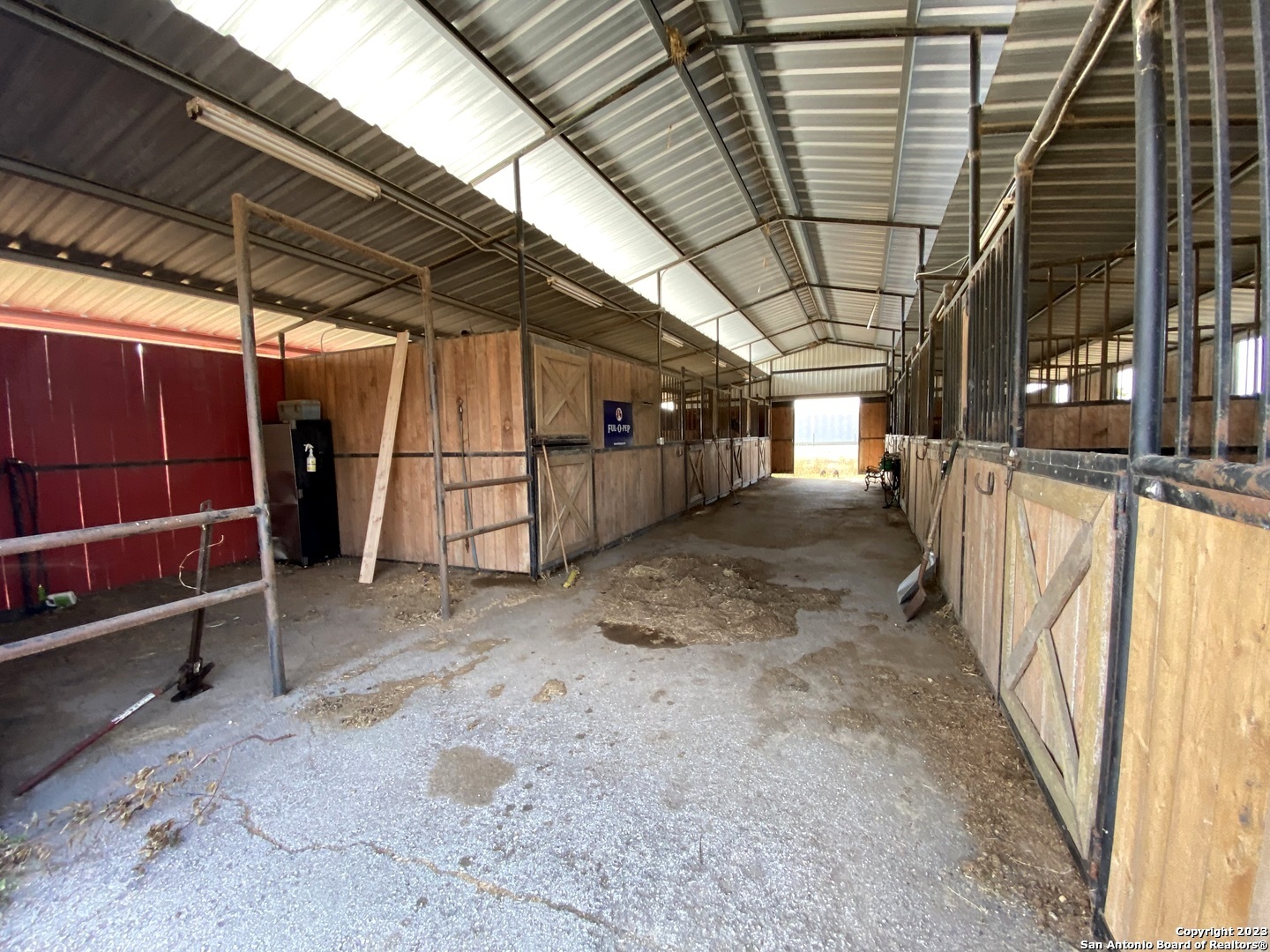 2667 County Road 134 Floresville TX 78114