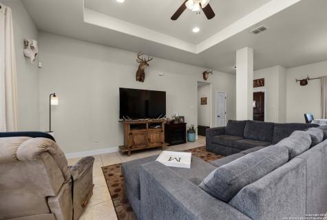 103 Muirfield La Vernia TX 78121