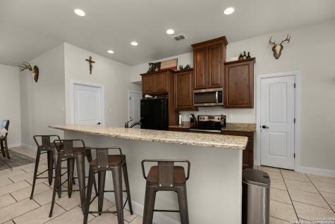 103 Muirfield La Vernia TX 78121