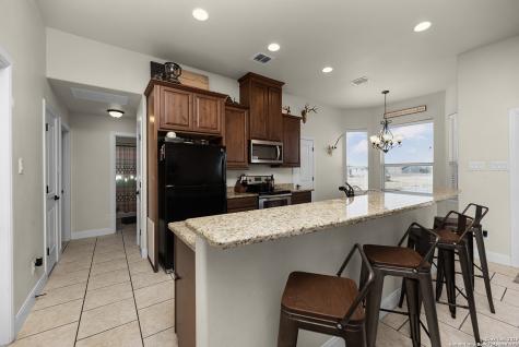 103 Muirfield La Vernia TX 78121