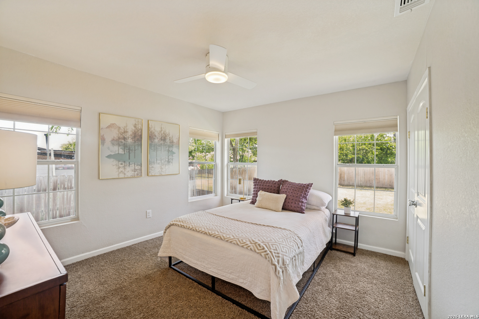 2540 W Summit Avenue San Antonio TX 78228