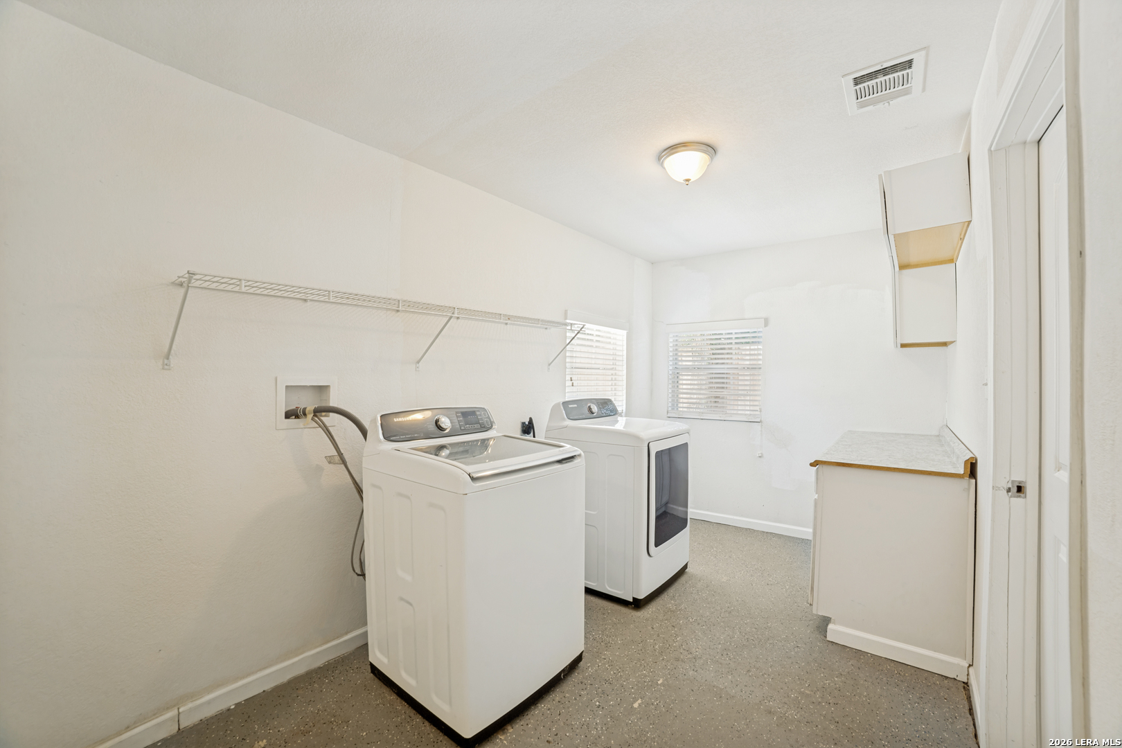 2540 W Summit Avenue San Antonio TX 78228