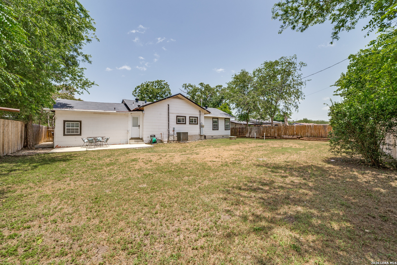 2540 W Summit Avenue San Antonio TX 78228