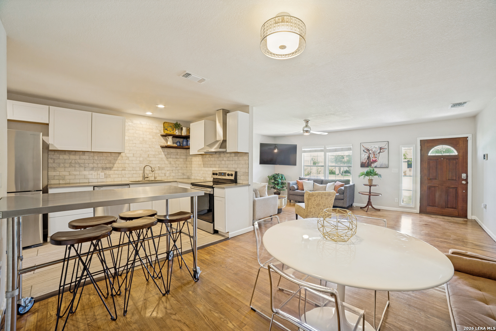 2540 W Summit Avenue San Antonio TX 78228