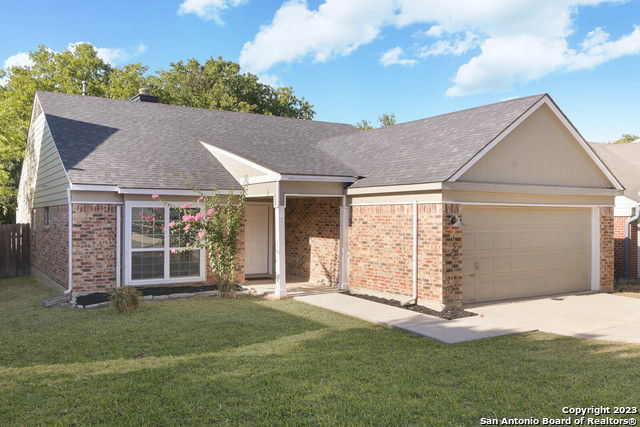 8639 Silent Oaks San Antonio TX 78250