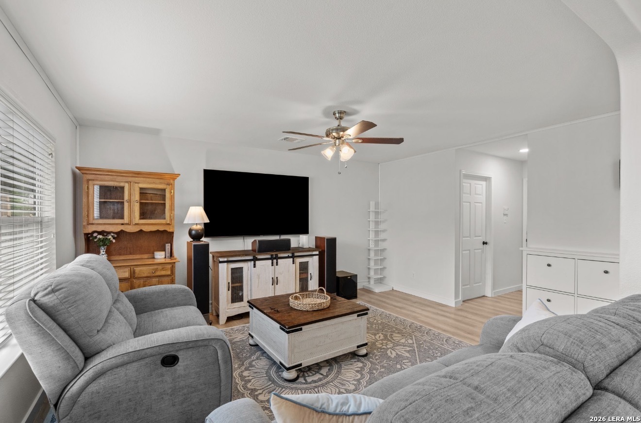 319 Cardinal Way San Antonio TX 78253