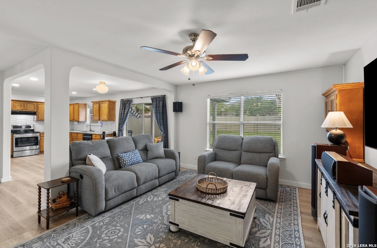 319 Cardinal Way San Antonio TX 78253