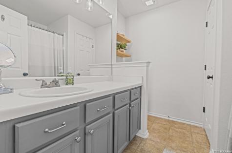 319 Cardinal Way San Antonio TX 78253