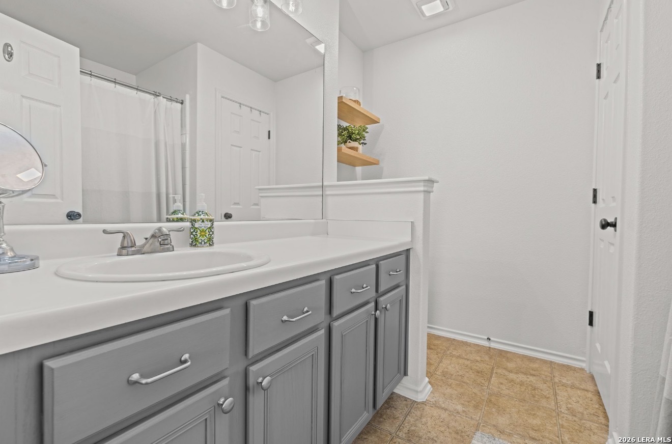 319 Cardinal Way San Antonio TX 78253